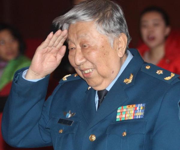 著名艺术家阎肃走完86载人生路.jpg