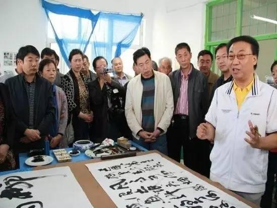 1460865474790684.jpg 曹永正回到新疆,挥笔作诗一首.jpg