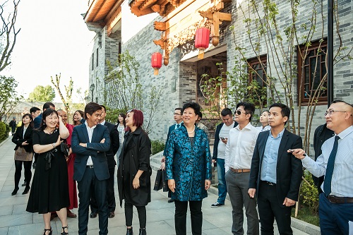 05游中国大院.jpg