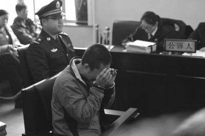 男子怀疑被“戴绿帽”砸死前妻 自杀未遂后承认杀人