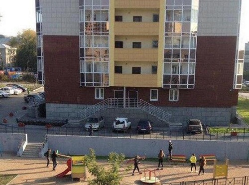 03.jpg