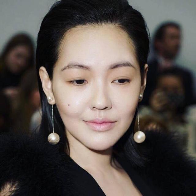 不饱和,你们的水果唇色老是不够嫩