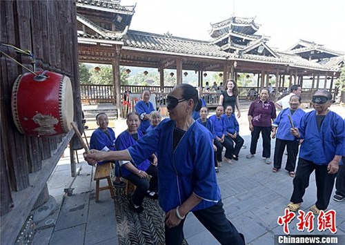 点击进入下一页