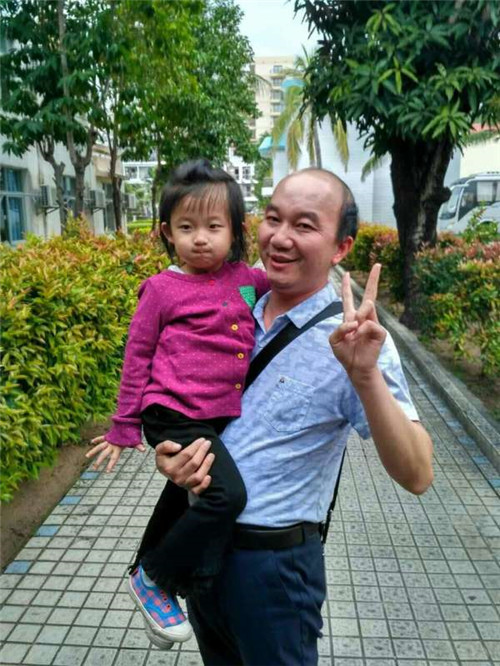 儿科姚主任与病患_副本.jpg
