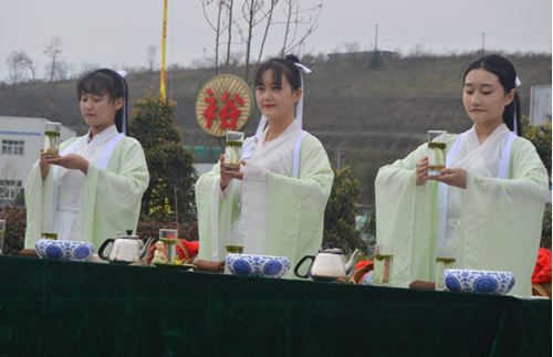 QQ图片20170321221107.png
