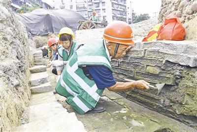 点击进入下一页