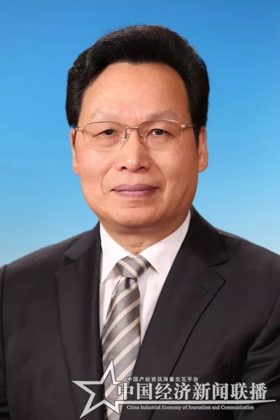 谢经荣.jpg