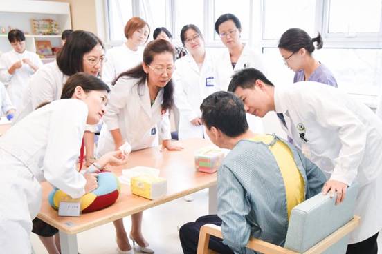 泰康北上广康复医院均获医保资质,打造医养融合范本