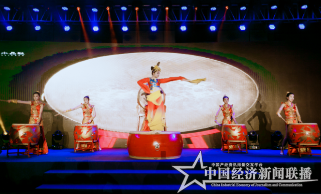 鼓舞表演震撼开场2.png