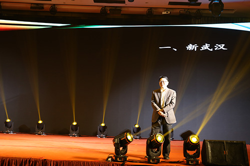 叶青演讲.jpg