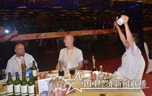 使馆主厨切尔斯草原马神酒.JPG