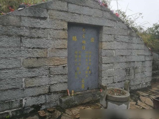 岳飞2.jpg