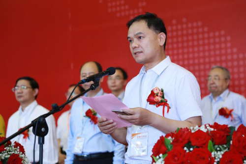 CIBF2018主办方中国化学与物理电源行业协会理事长周春林致欢迎词.png