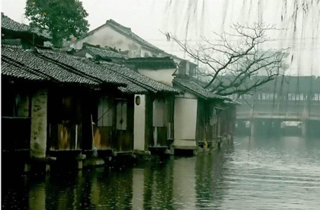 漫步雨巷正文图二_副本.jpg