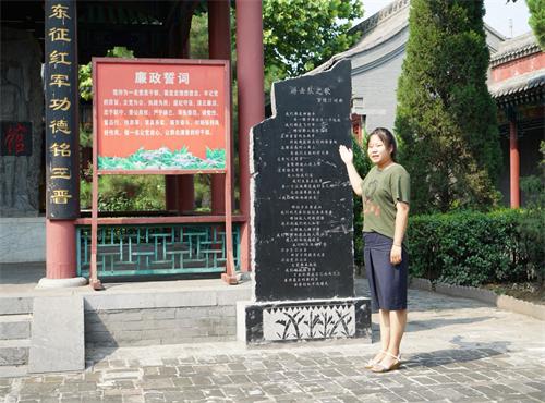 红3.jpg
