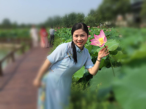肖琼正文照片_副本.jpg