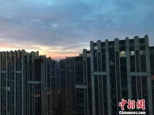 杭州市某住宅楼。胡哲斐摄