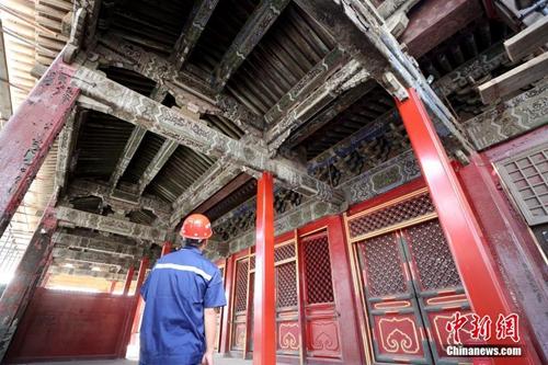 9月3日，北京故宫养心殿修缮项目现场。中新社记者 张宇 摄
