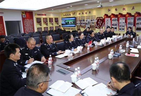 座谈1.jpg