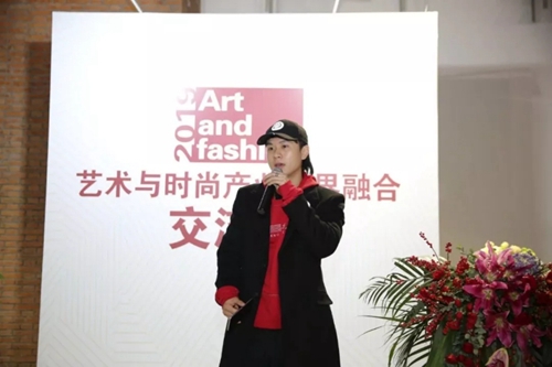61eaa7facf849564cb25fc90b73a022.jpg