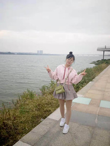陈珍珍相片_副本.jpg