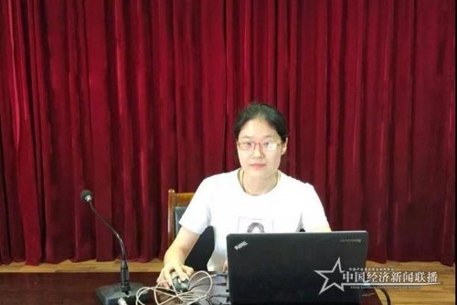 5-1ZZ215353X61.jpg