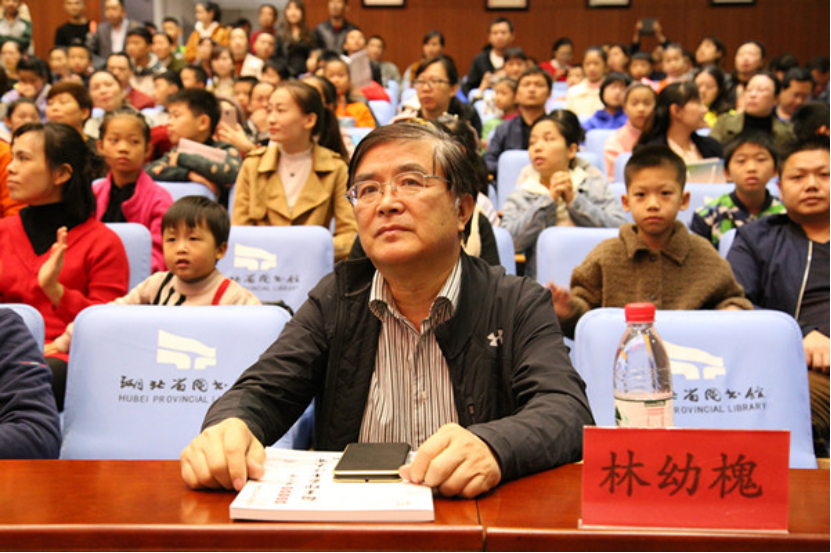颁奖新闻改后(1)897.png