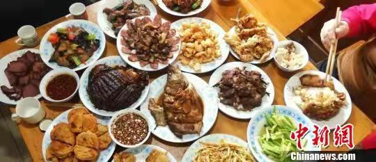 资料图:年夜饭。 资料图:年夜饭。
