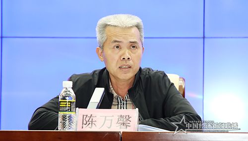 陈万馨000.jpg
