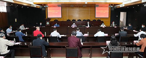 海师召开新冠肺炎疫情防控工作领导小组（扩大）会议000.jpg