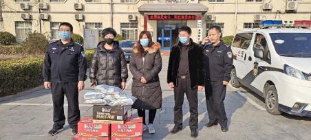 河北衡水冀州：爱心人士贺冬暖捐赠物资，助力疫情防控阻击战