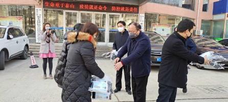 河北衡水冀州：爱心人士贺冬暖捐赠物资，助力疫情防控阻击战
