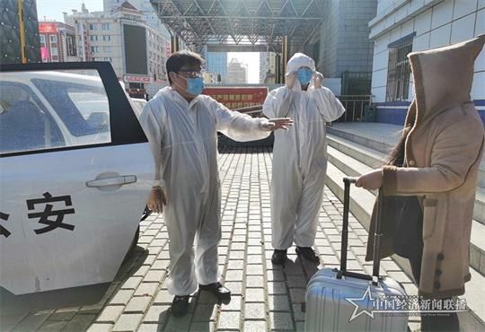 荣市派出所李丹2__.jpg
