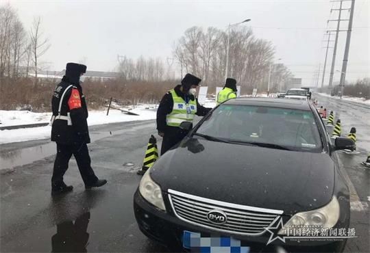松北交警贺磊_.jpg
