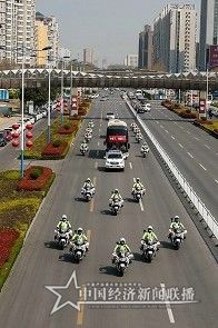 车队.jpg