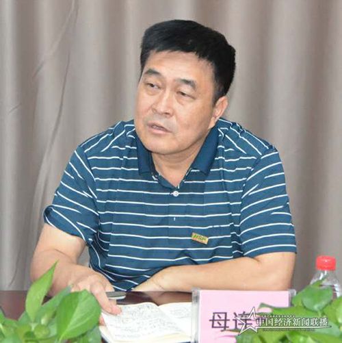 海垦荣光农场公司党委书记、董事长母连云.jpg