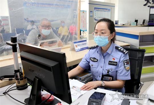 陈思思_看图王.jpg