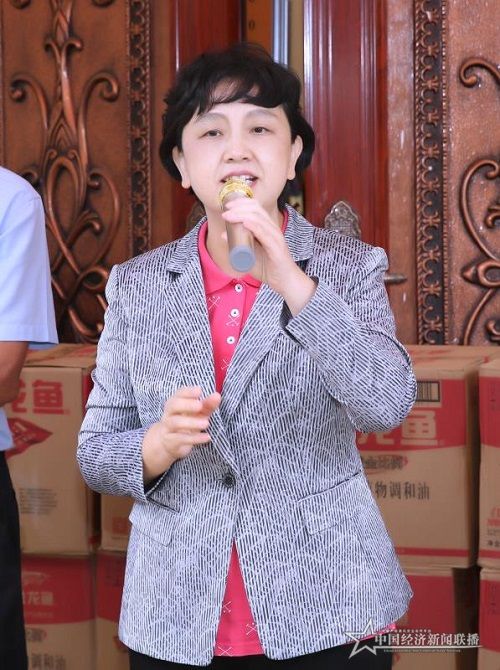 校党委书记李红梅讲话.jpg
