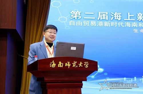 贺福初.jpg