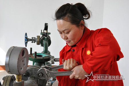 李雪莲工作照1_副本.jpg