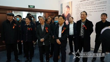 有关领导参加.JPG