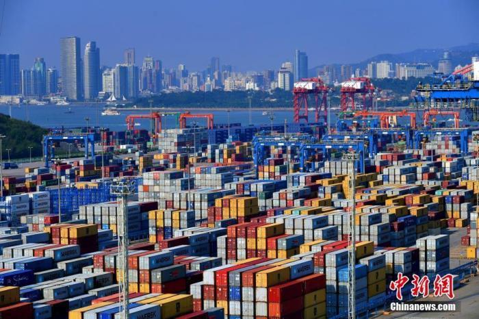 资料图为厦门港海沧集装箱码头。 a target='_blank' href='http://www.chinanews.com/'中新社/a记者 王东明 摄
