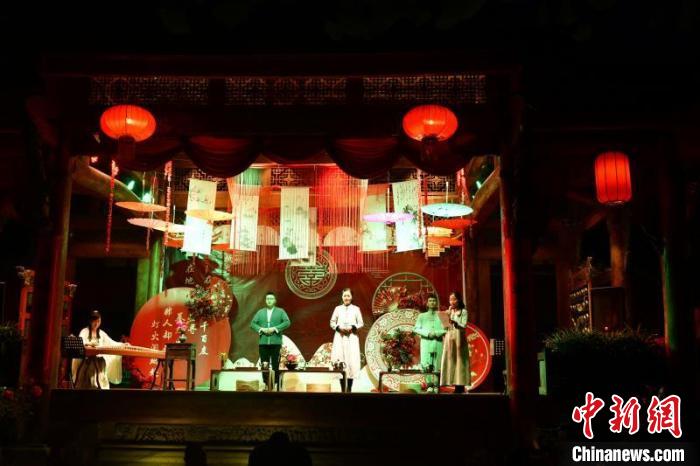 阆中民俗节目表演。阆中市委宣传部供图 摄 阆中民俗节目表演。阆中市委宣传部供图 摄