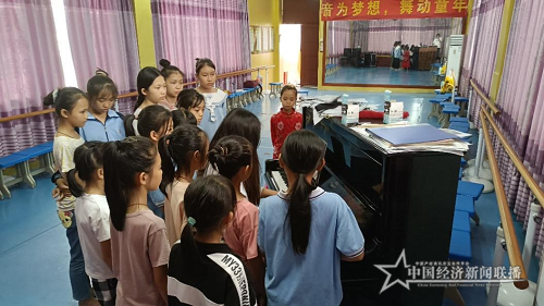 开展陵水教育扶贫兴趣特长班支教活动.png