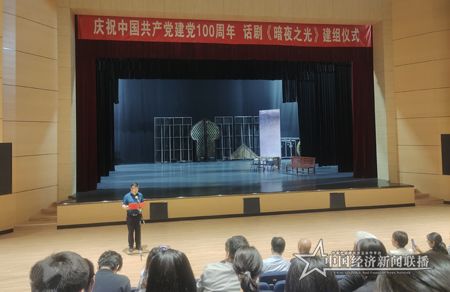 黑暗之光1.jpg
