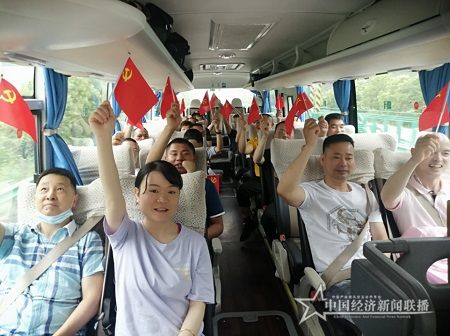 十堰温州商会红游3.jpg
