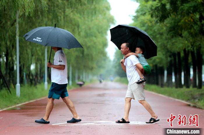 资料图: 陕西出现大范围强降雨。张远 摄
资料图: 陕西出现大范围强降雨。张远 摄