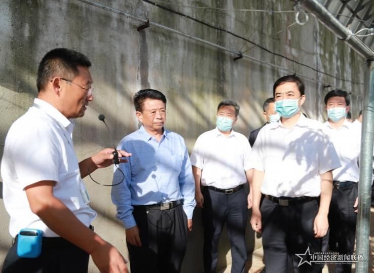 参观1.jpg