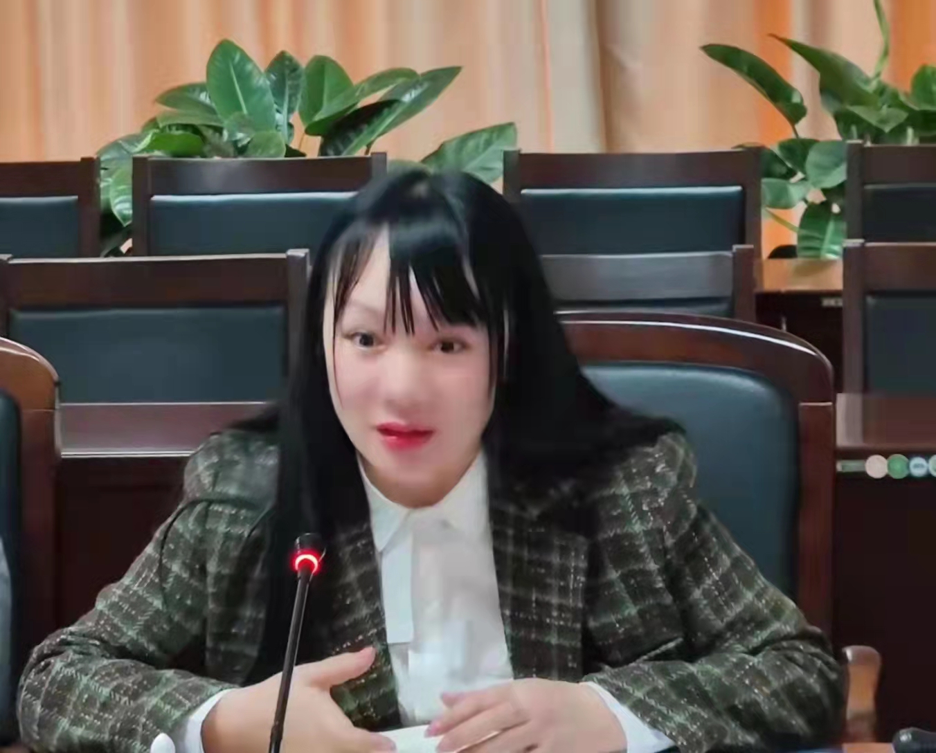 吴1.jpg