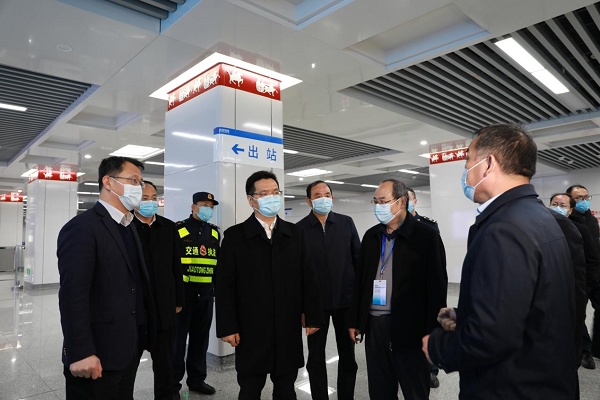 001市委市政府领导调研20211217111348.jpg